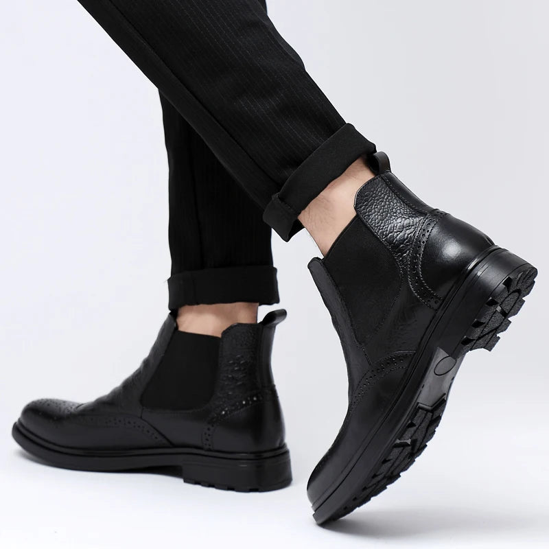 Bottes de style britannique en cuir véritable pour hommes, bottes de rinçage élégantes, mode, chaussures de marche hautes, nouveau design, bottes de moto